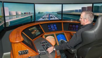 Full Mission inland shipping simulator